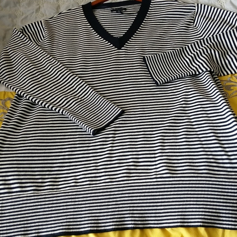 Tommy Hilfiger womens top